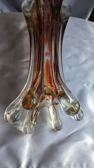 Ваза  гутное стекло, расписная майолика