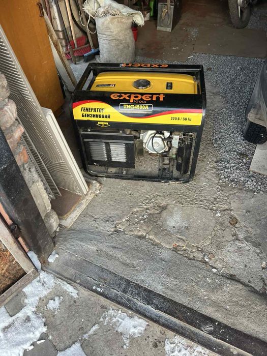 Генератор бензиновий