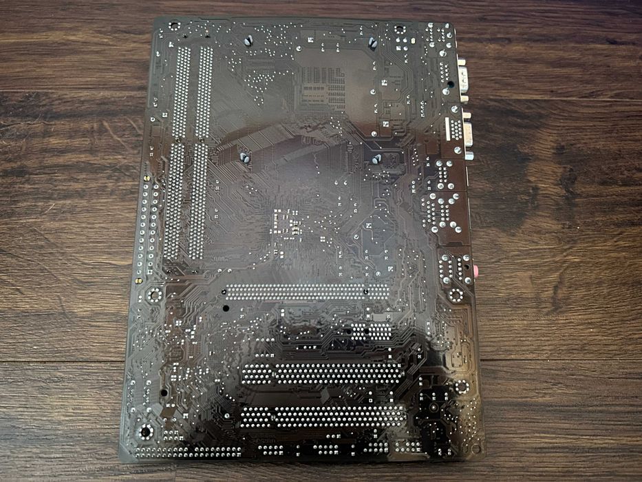 Выгодно! Комплект 4 ядра Intel Core 2 Quad Q9400/4GB DDR2 Гарантия!