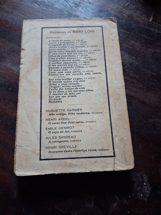 Livros antigos de Mary Love