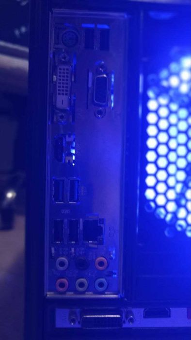 Komputer i7-4770, 16gb DDR3, RX460