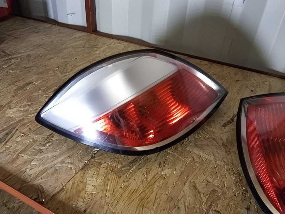 Lampy Tylne Opel Astra H