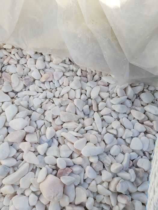 Xisto preto em big bags de 1000kg para decoração e jardim