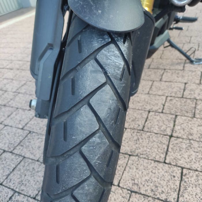 Suzuki V-stroom 1000