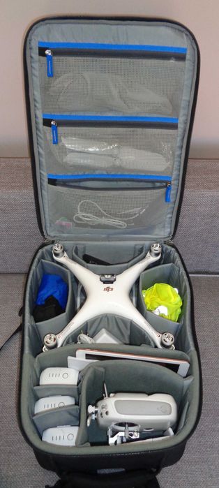 Dron DJI Phantom 4 Pro V2 + akcesoria + 3 baterie + tablet IPAD A1893