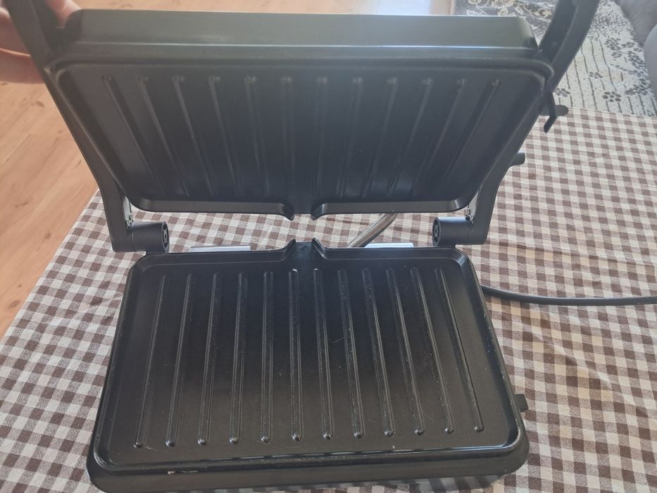 Grill/opiekacz elektryczny
