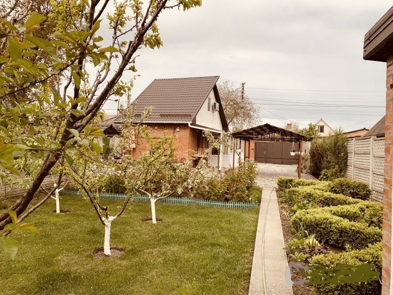 Продажа 2-эт. полдома ~65м2 район Большая Балка.