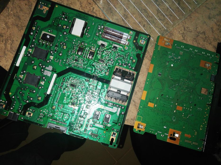 Tv Samsung UE50AU8002K części