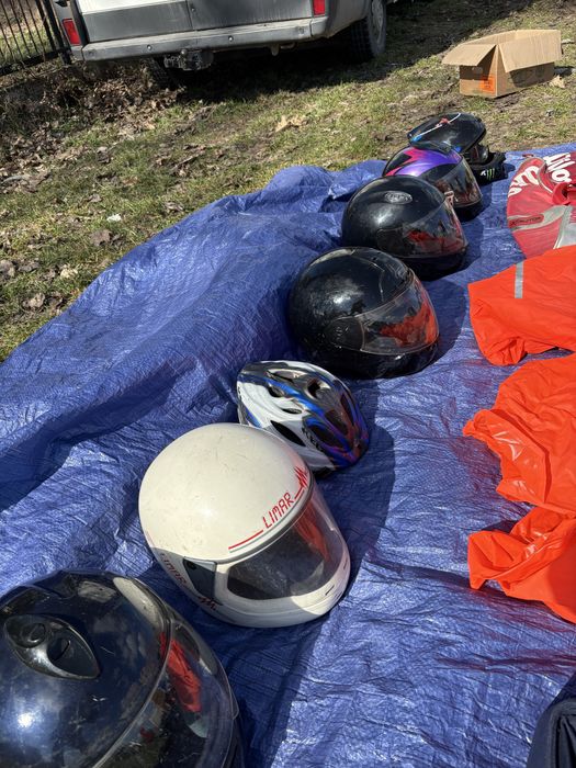 Sprzedam kaski młodzieżowe .