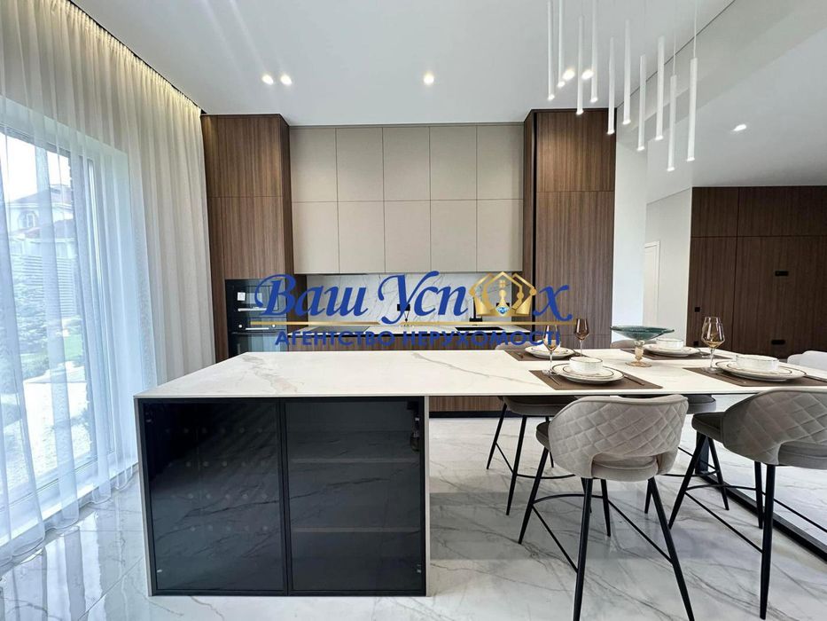 Продажа нового дома с ремонтом село Лесники.  Equides Club