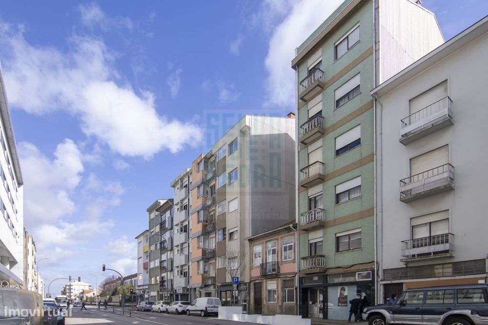 T2 Triplex á Constituição