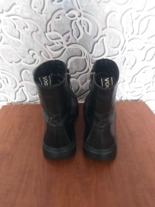 Демісезонні ботінки на дівчинку