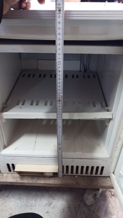 Zamrażarka mała sprawna