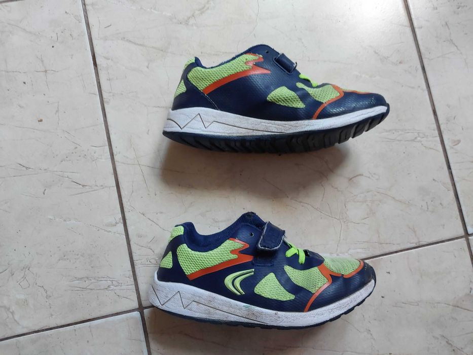 Buty sportowe 28 1/2 adidaski Clarks sneakersy
