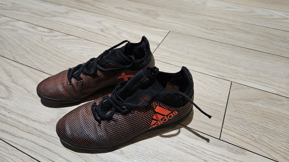 Halówki dla chłopca Adidas r. 36