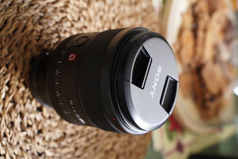 Obiektyw sony gm 85mm 1.4  jak nowy