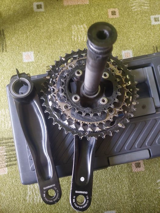 Mechanizm korbowy  SHIMANO FM-M552