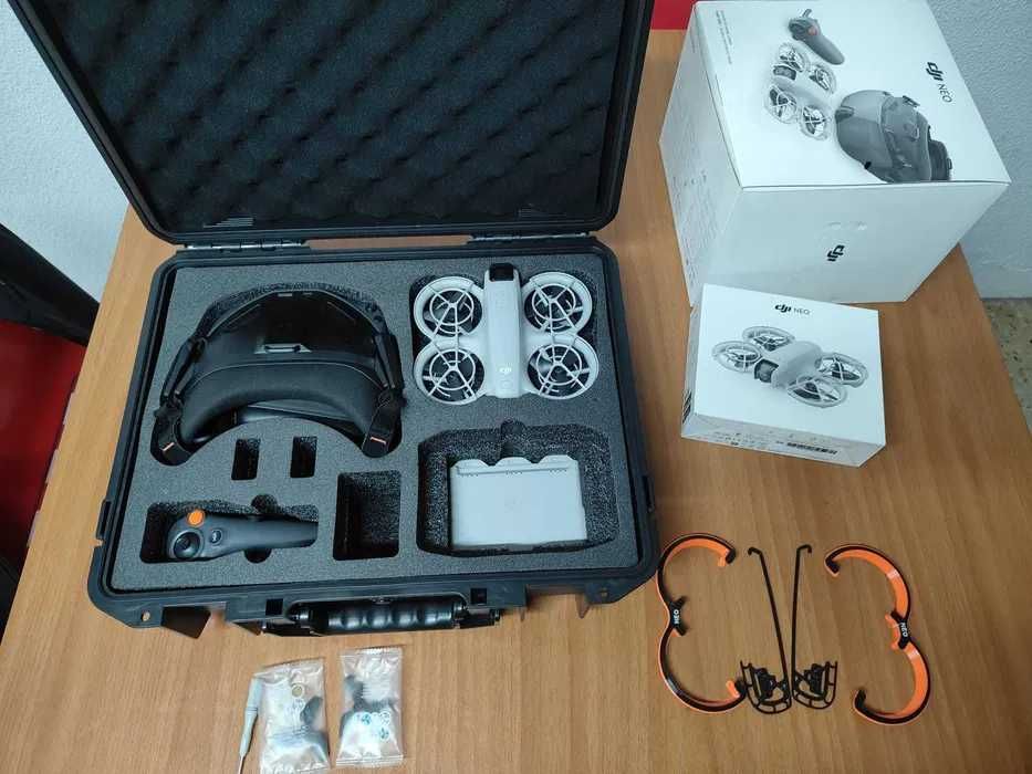 DJI Neo Motion Fly More Combo