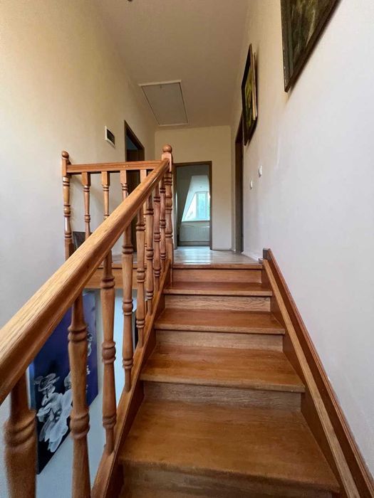 Продаж житлового будинку з ділянкою 29сот. у дуже мальовничому місці