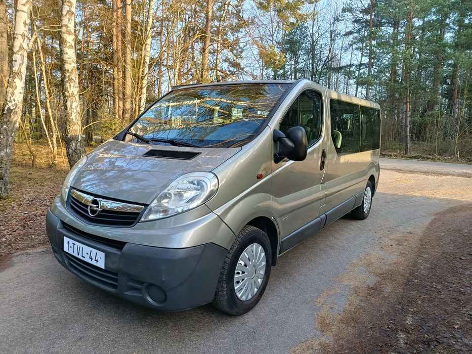 Opel Vivaro Klima Long 9-osob Lift