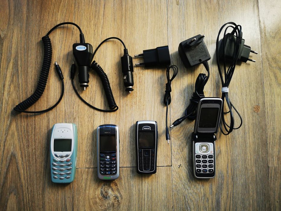 Zestaw telefonów Nokia 3410 Nokia 6020 Nokia 6230