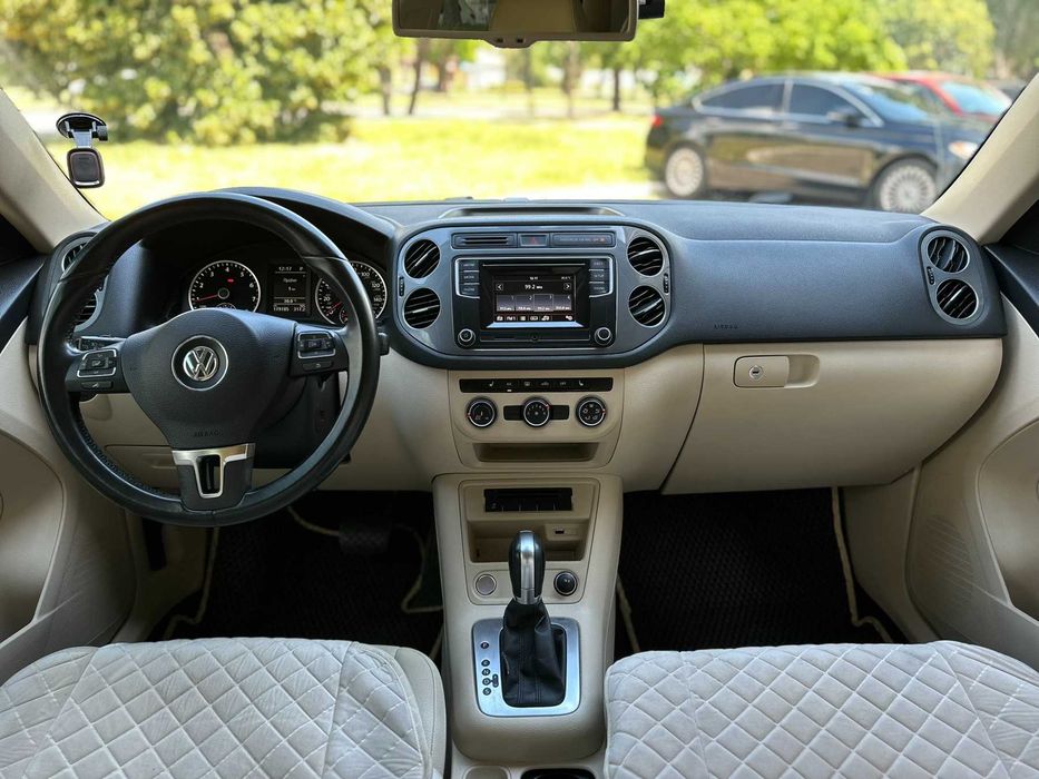 Продам Volkswagen Tiguan 2015р автомат AISIN.