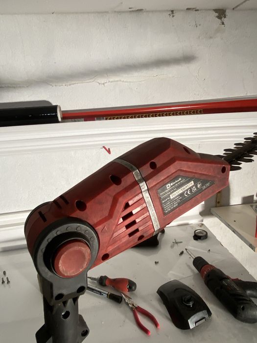 Elektryczne teleskopowe Nożyce do Żywopłotu, 900 W, 230-240 V