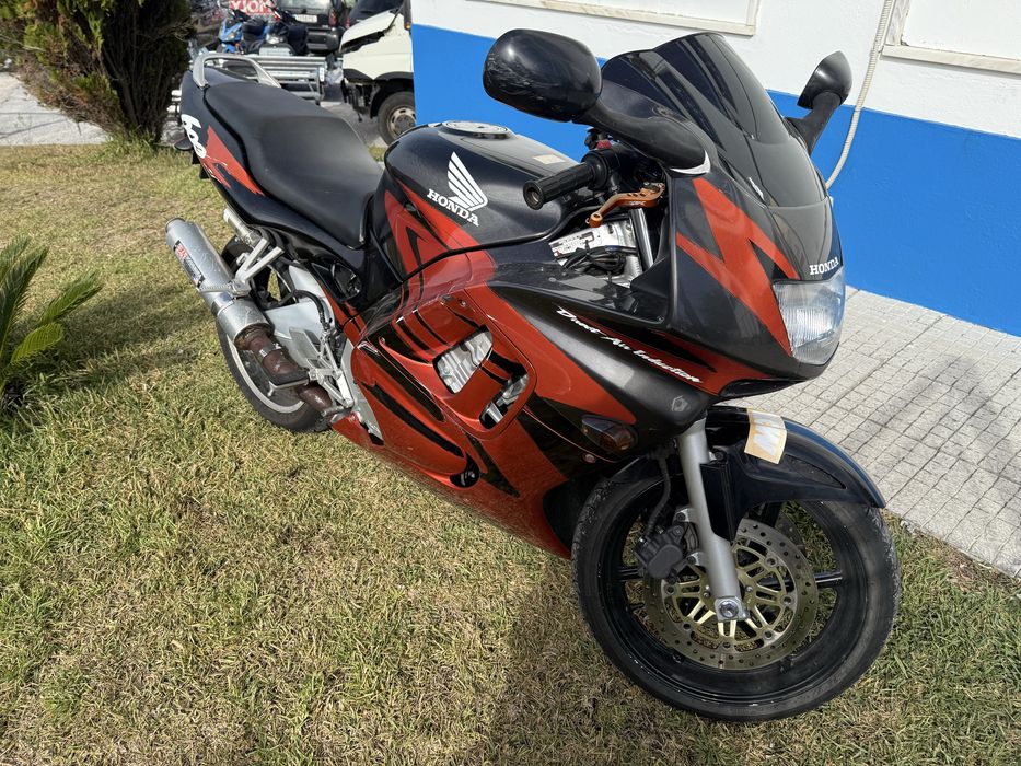 Honda CBR 600 F3 (PC31)