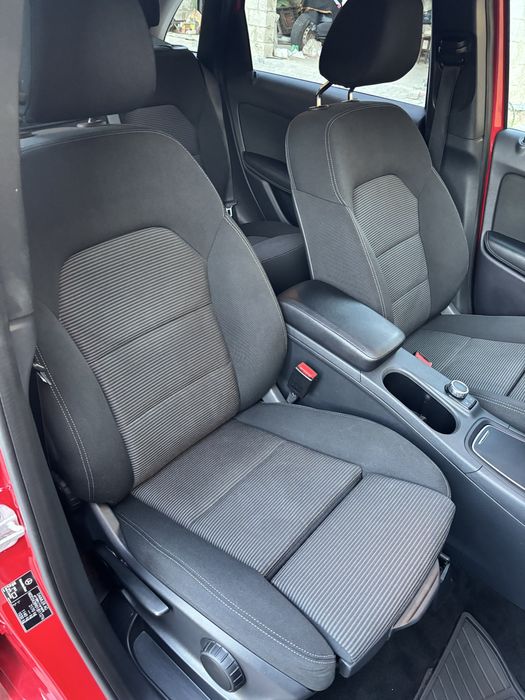 Mercedes-Benz B 250E
