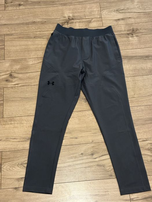Spodnie under armour r. M