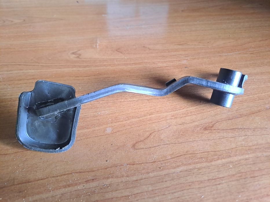 "" VENDIIDO "" Pedal de travão da RZ50