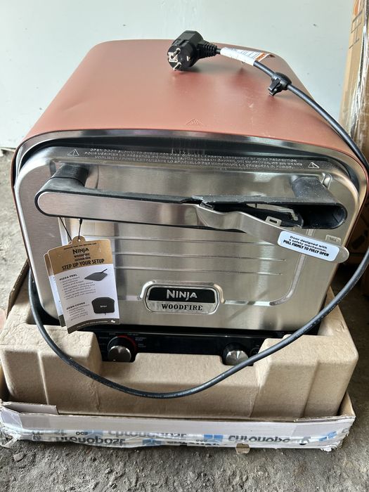 Piec do pizzy NINJA OO101EU 2400W 30 cm 8w1