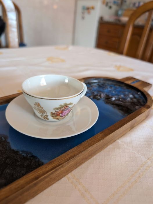 Tabuleiro Artesanal Bamboo de Cozinha em Resina Epoxy e Sodalite Natural
