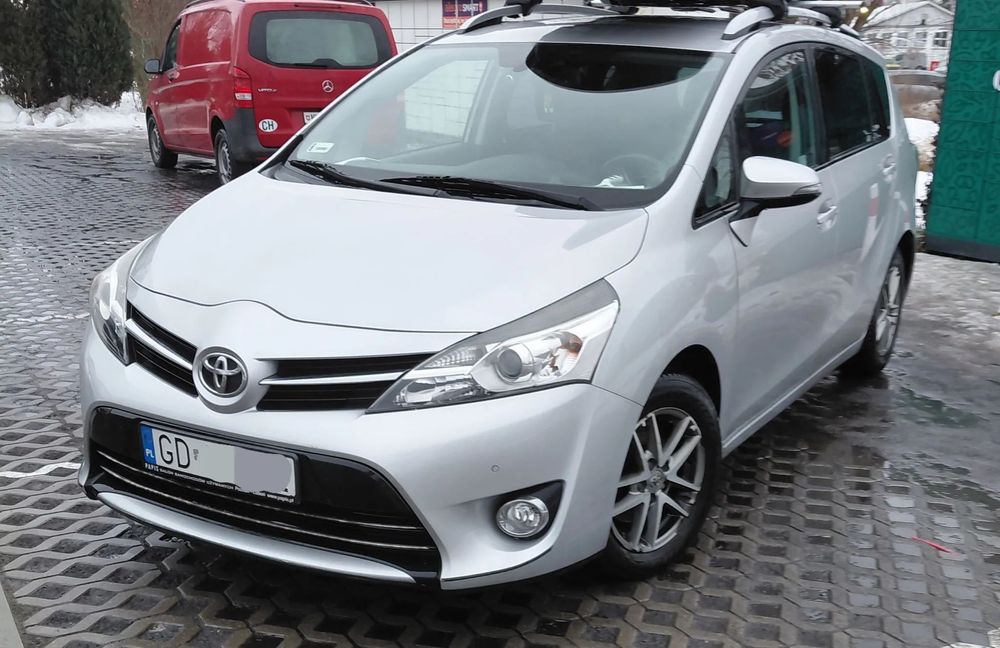 Toyota Verso 1.8 Premium 7os pierwsza rej. 2016