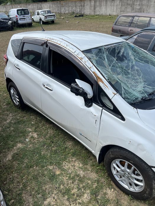 Під відновленя Nissan Note 2017 рік