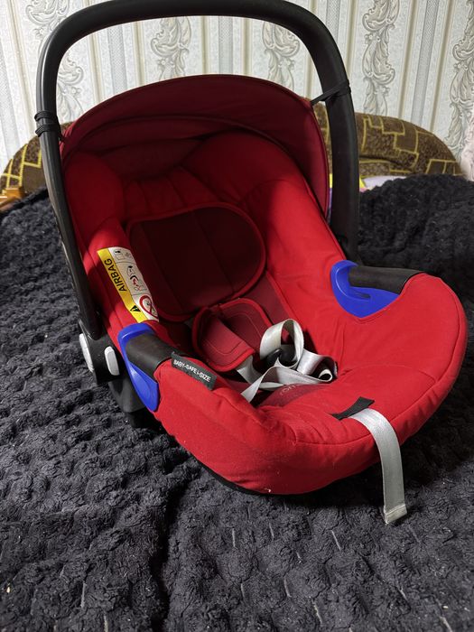 Продам автолюльку 0+