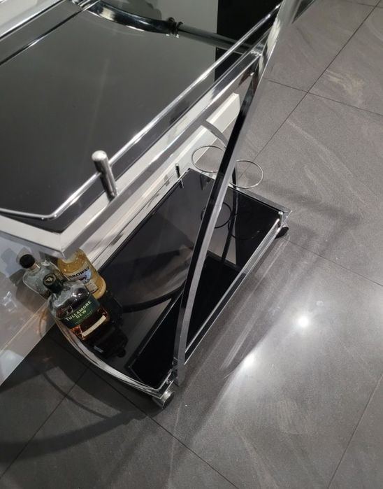 Barek czarne szkło plus chrom nowoczesny