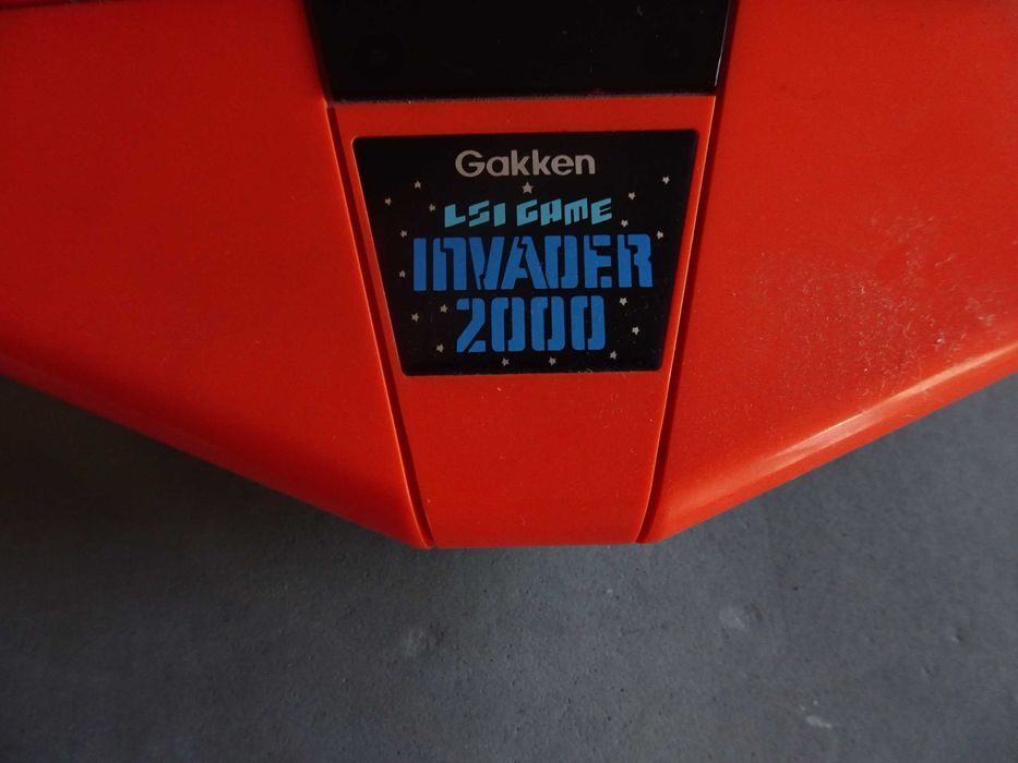 Antiga consola Gakken LSI Game Invader 2000