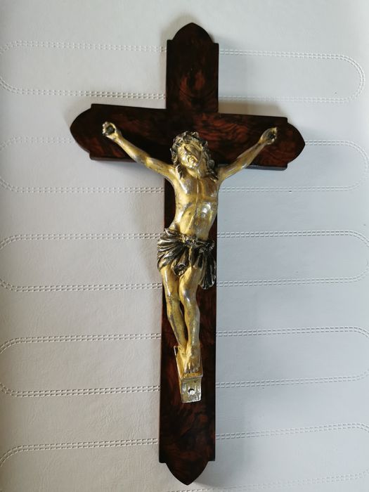 Crucifixo antigo