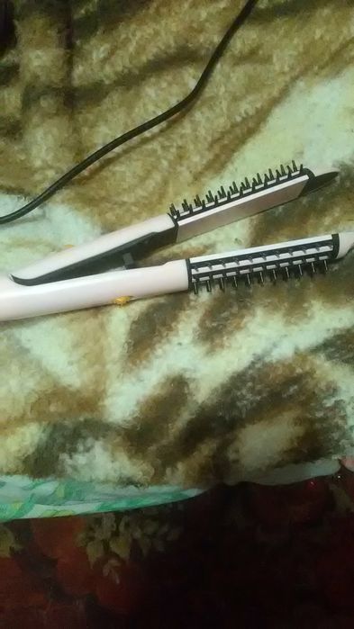 Выравниватель  для волос