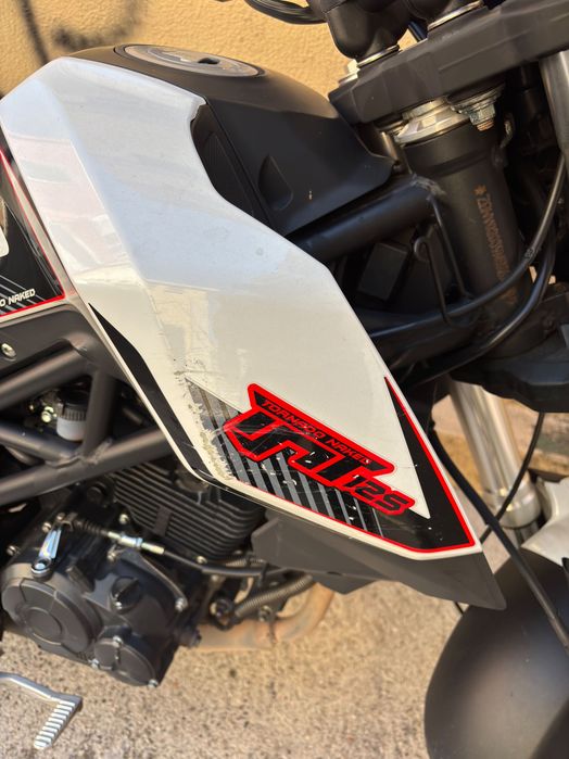 Moto 125 - benelli TNT 125