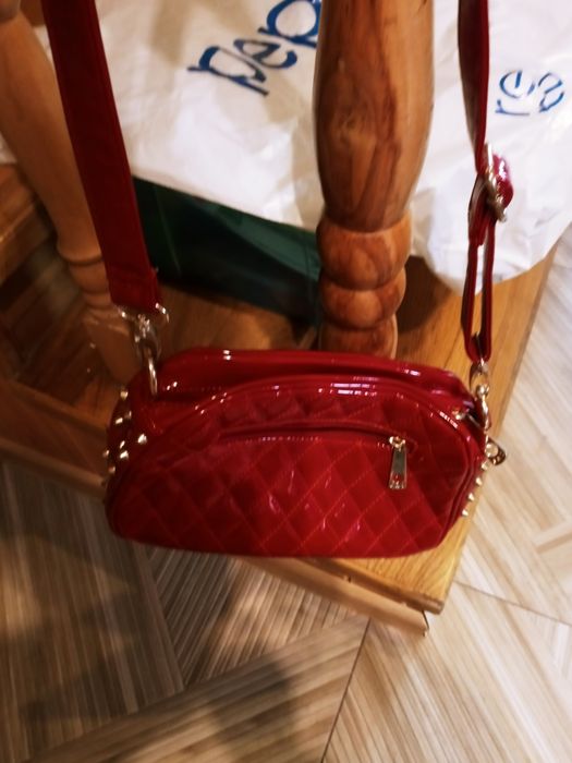 Torebka damska czerwona mala lakier