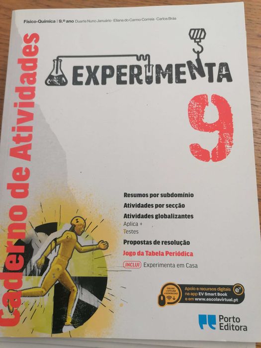 Livros escolares de fichas 9°ano