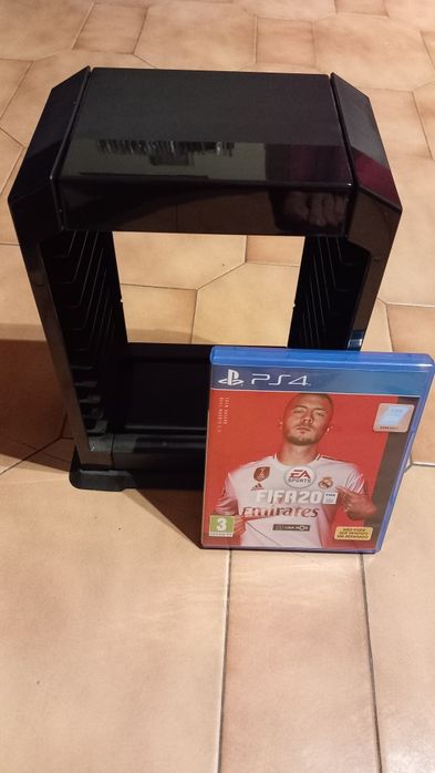 Fifa 20 ps4 + estante para 11 jogos
