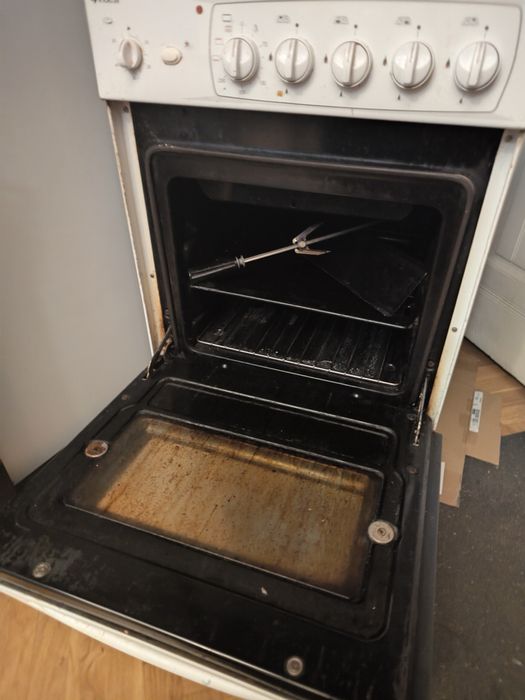 Piekarnik Indesit w srednim stanie