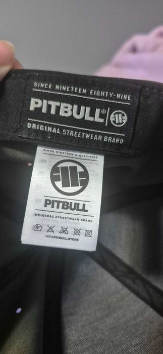 Czapka z daszkiem " Pitbull "