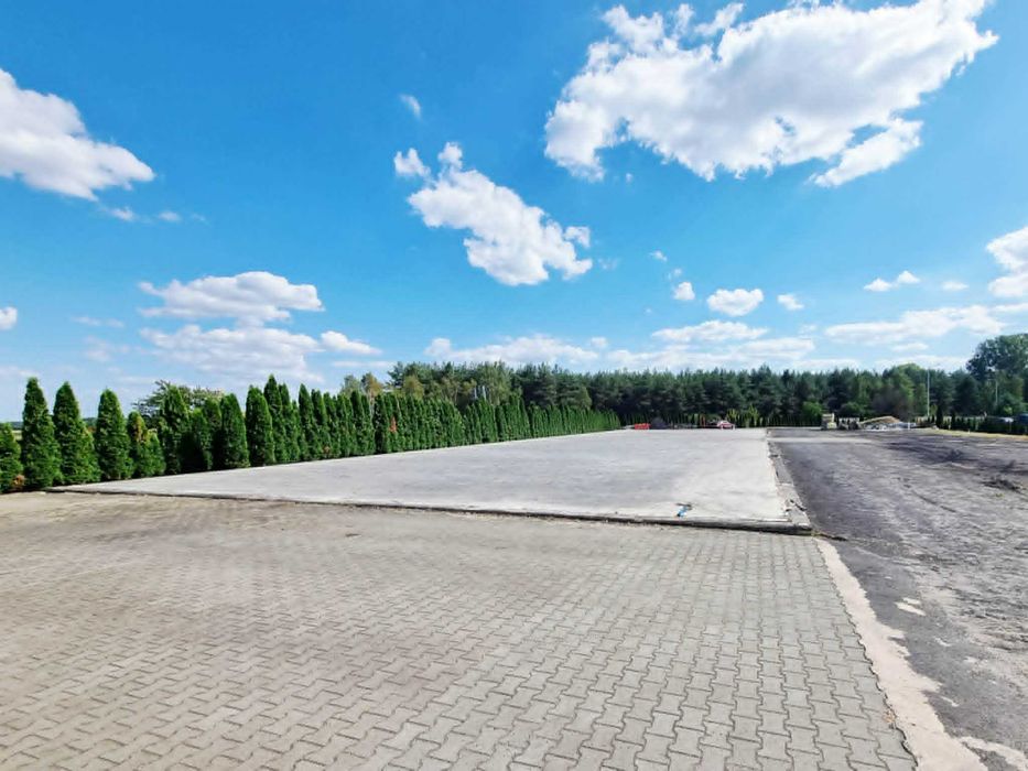 Betonowy Plac manewrowy/składowy - ogrodzony