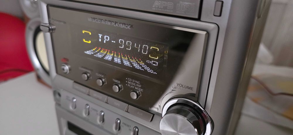 Музыкальный центр LG LX-M240