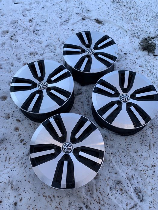 Продам Диски на VW eGolf R16 5*112