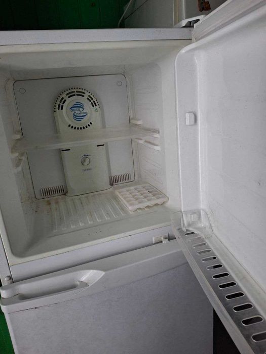 Холодильник Daewoo FR-292